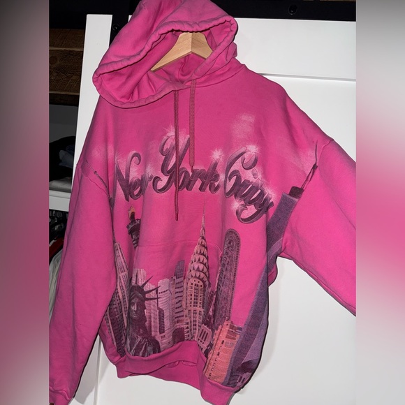 Pink Balenciaga New York City NY Oversized Sweatshirt - Picture 1 of 4